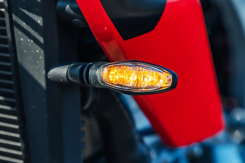 Aprilia Tuono 457