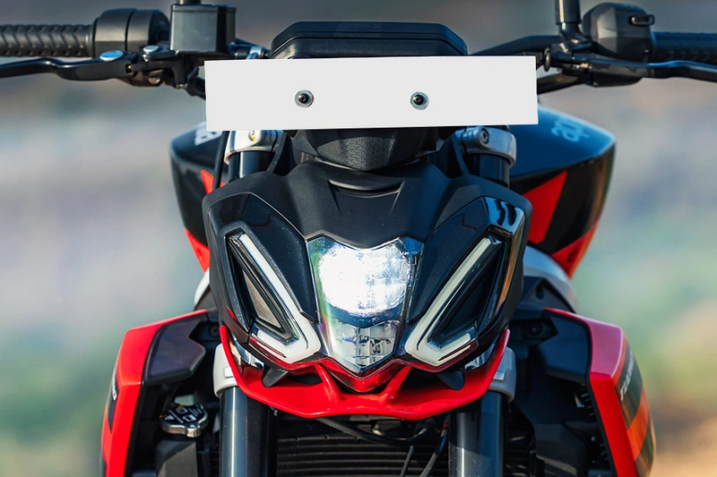 Aprilia Tuono 457
