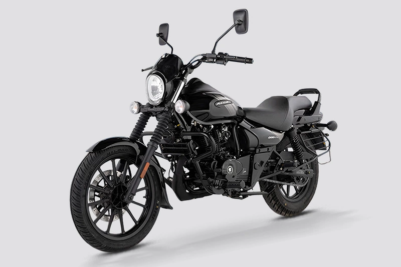 Bajaj Avenger 220 Street