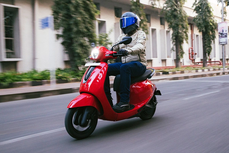 Bajaj Chetak C2501