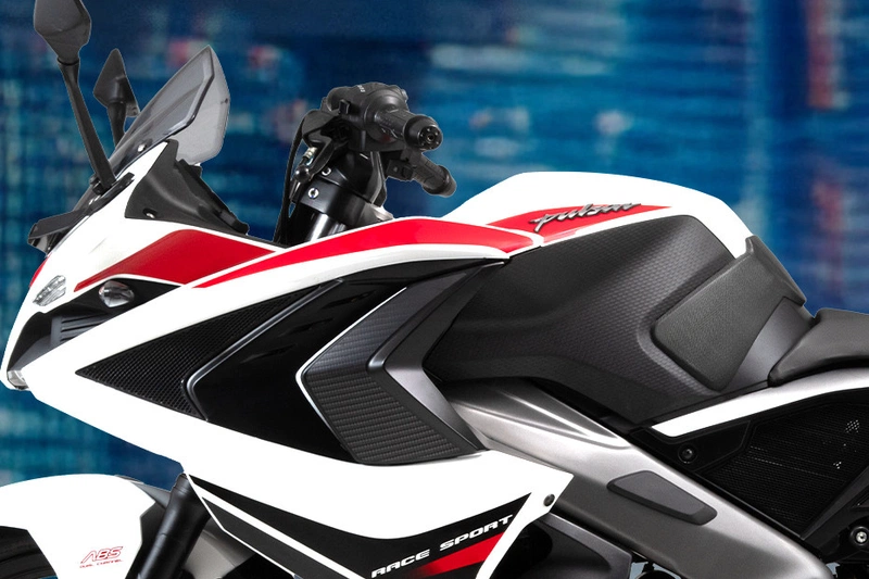 Bajaj Pulsar RS200