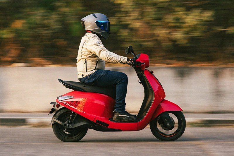 Bajaj Chetak C2501