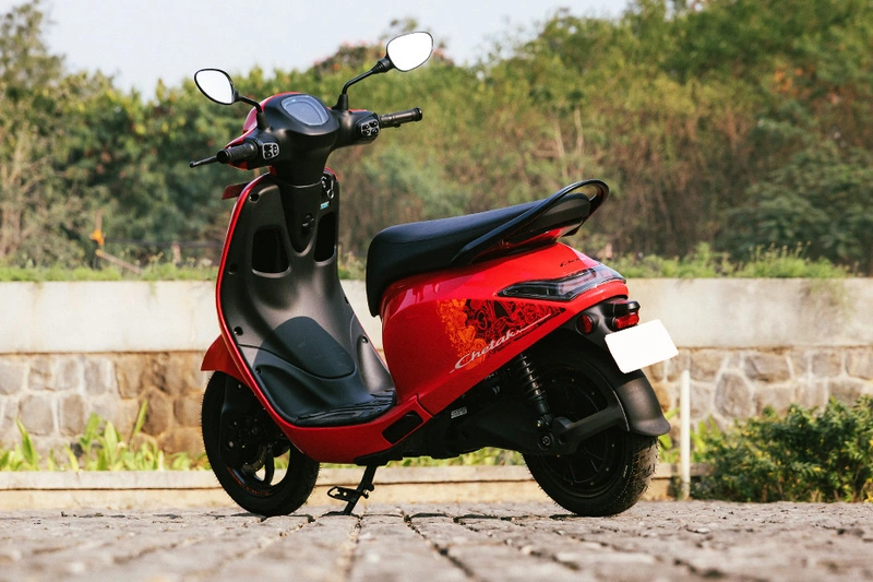 Bajaj Chetak C2501