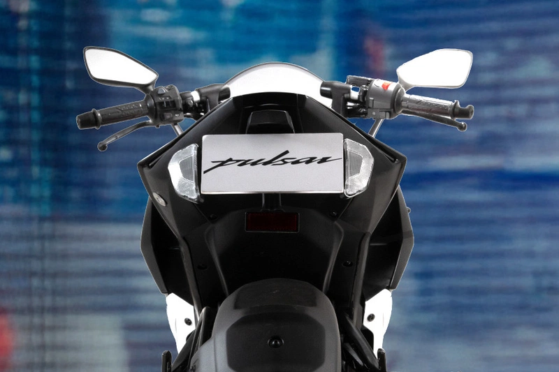 Bajaj Pulsar RS200