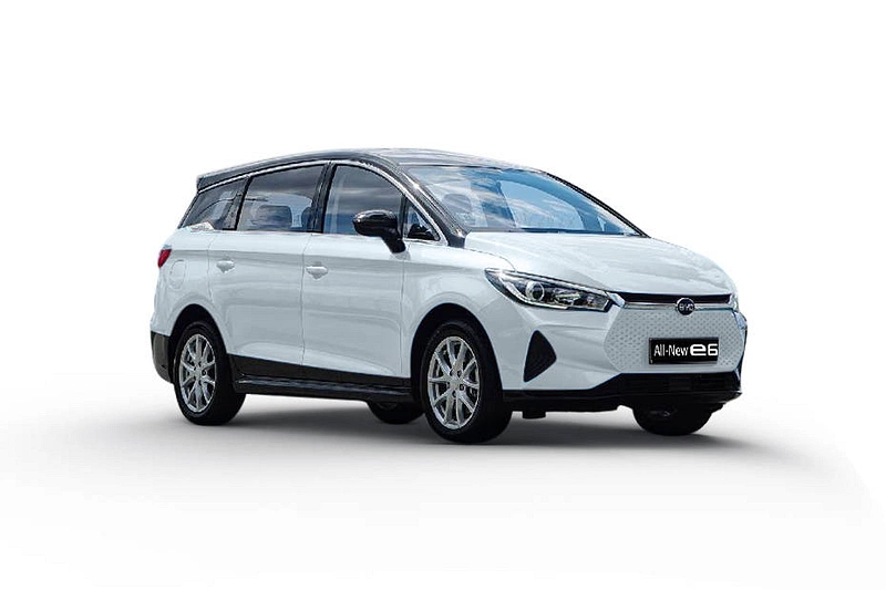 BYD E6