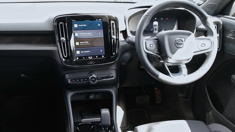 Volvo EX40