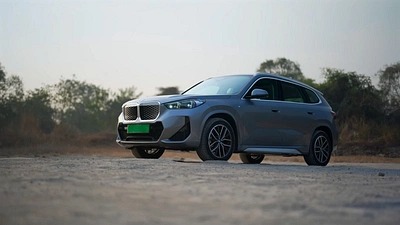 BMW iX