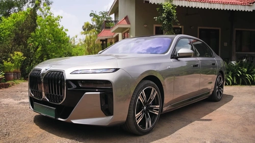BMW i7 Image