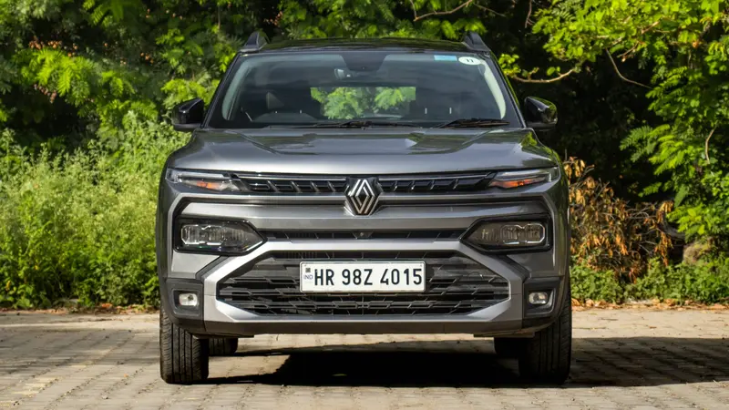 front view with LED headlamps and grille
