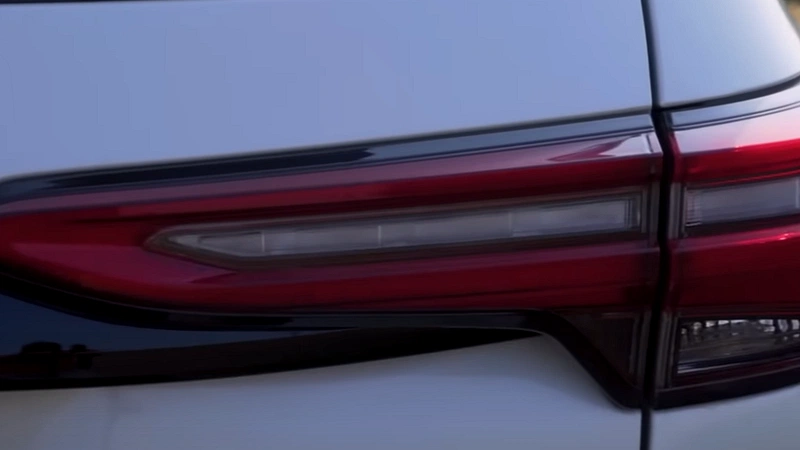 Toyota Fortuner Legender