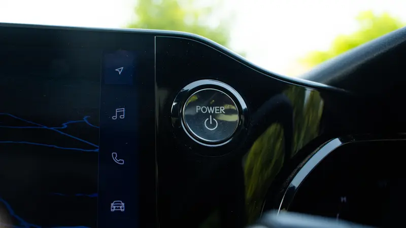 350h AWD Power button