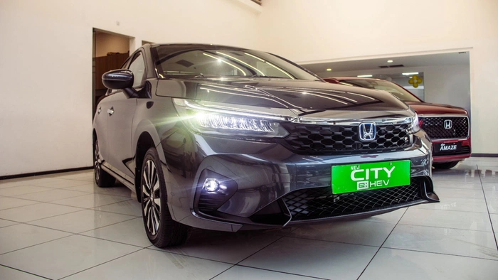 Honda City Hybrid image 2