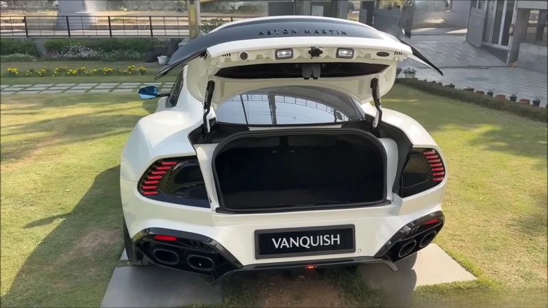 Aston Martin Vanquish