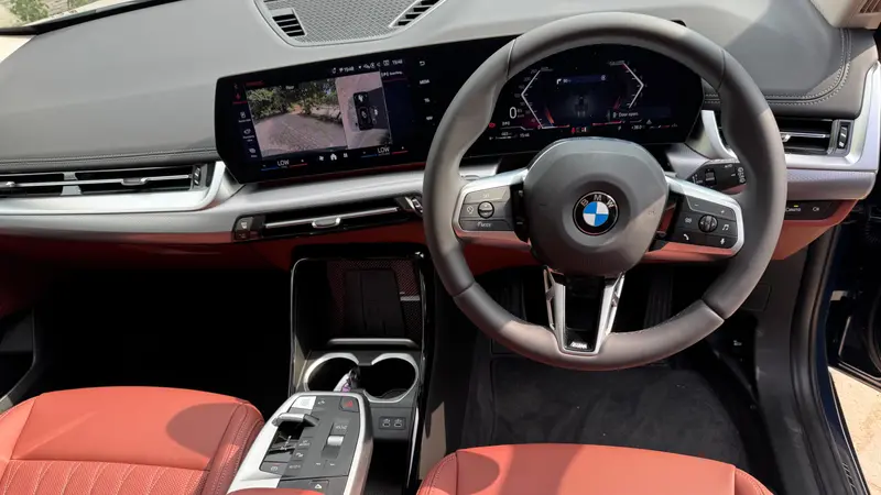 dashboard and steering wheel view