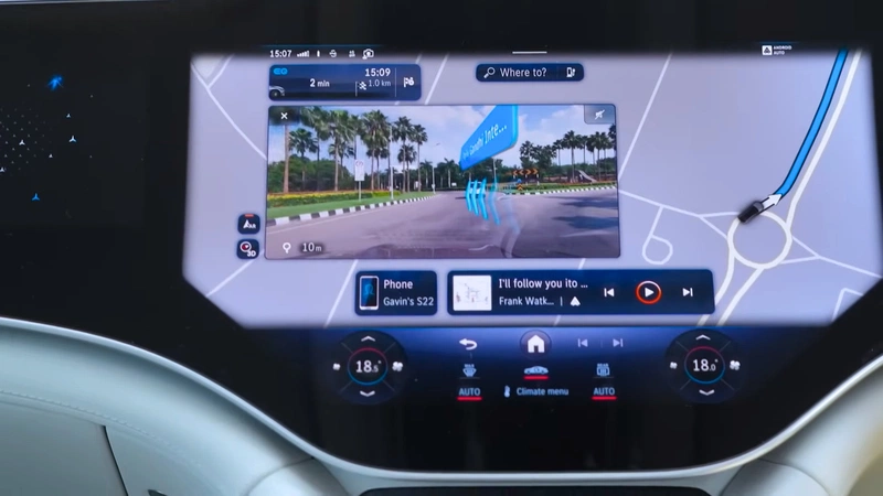 Mercedes-Benz EQS SUV