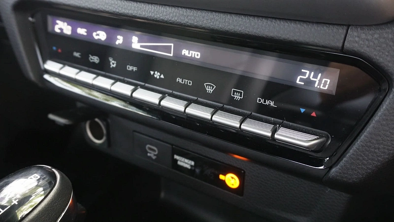 Isuzu Hi-Lander