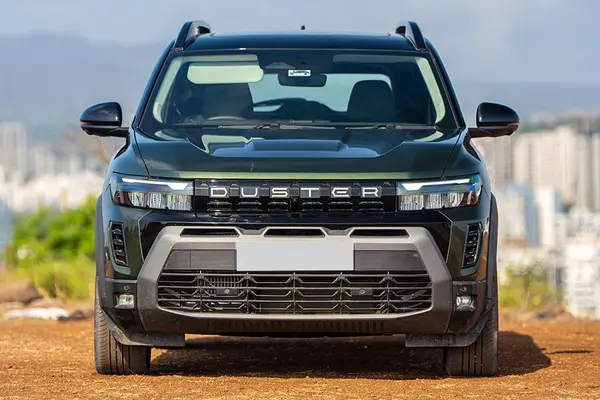 Its front fascia gets aggressive LED DRLs, bumper and bonnet design along with Duster lettering.