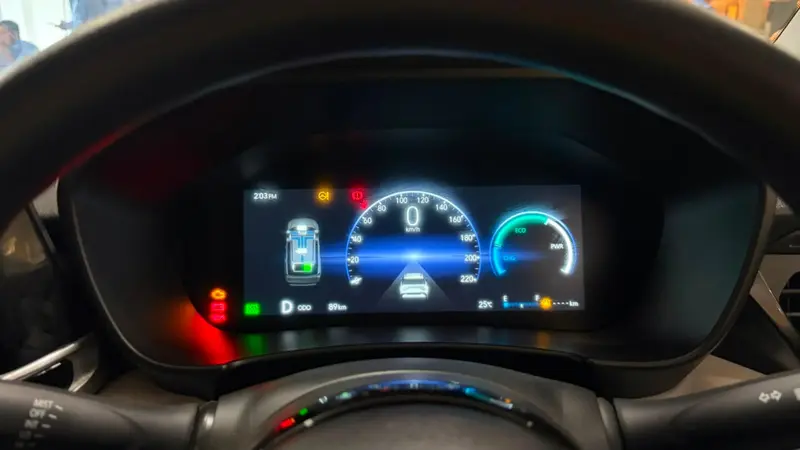 Digital instrument cluster