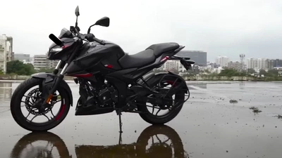 Bajaj Pulsar N160