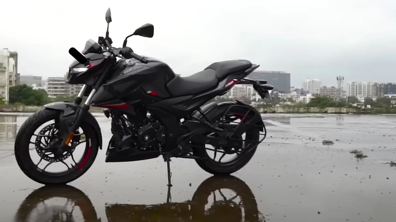 Bajaj Pulsar N160