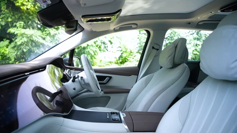 Mercedes-Benz EQS SUV