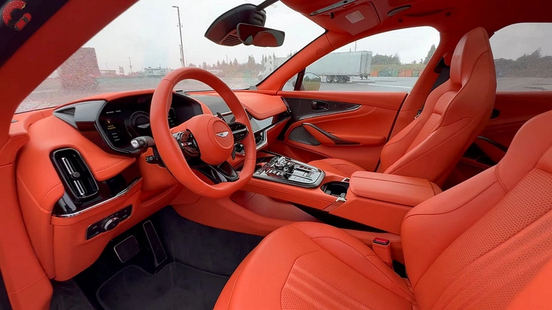 Aston Martin DBX
