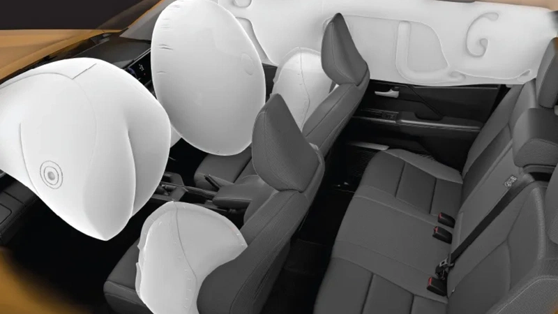 Toyota Hilux airbag deployment