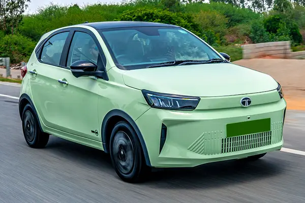 It gets four levels of regen braking, the difference in intensity between modes is noticeable.