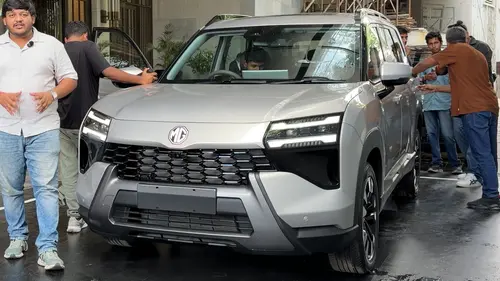MG Hector Tomahawk PHEV Image