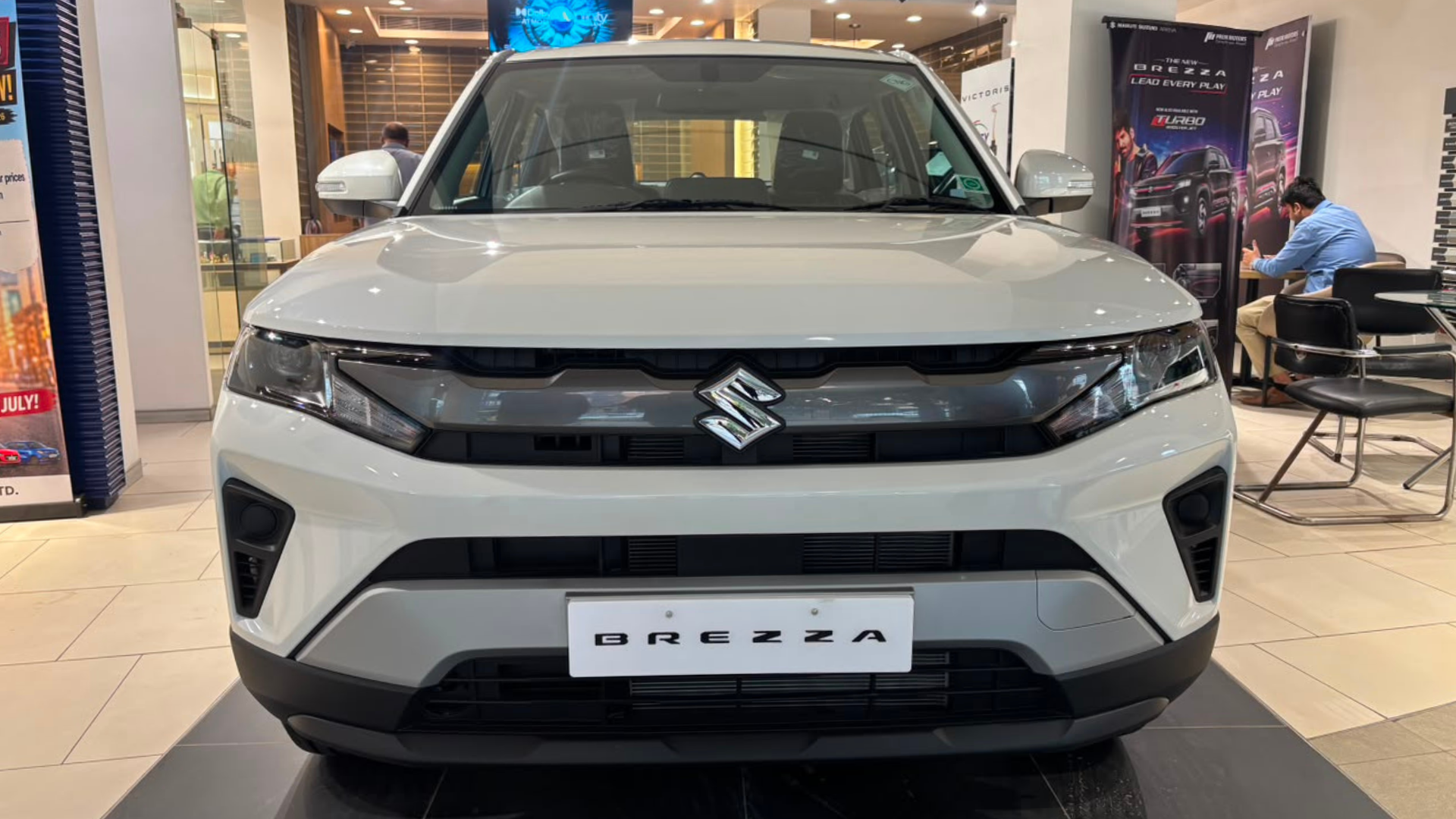 Maruti Suzuki Brezza front view