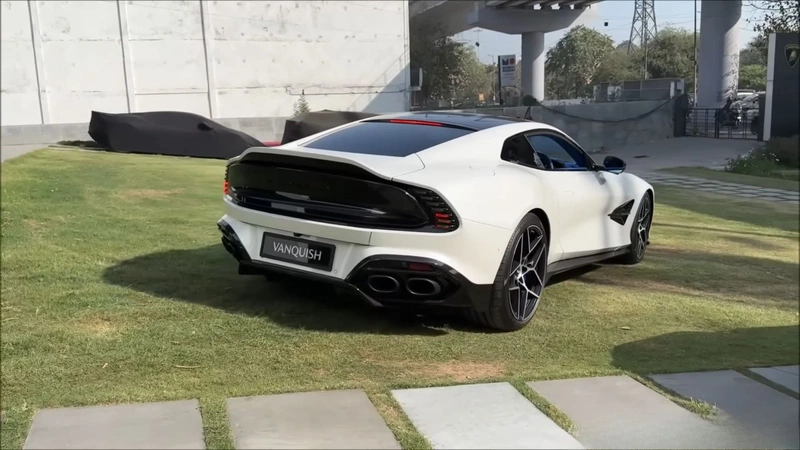 Aston Martin Vanquish