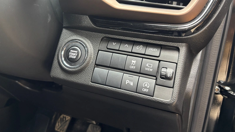 Maruti Suzuki Brezza facelift driver's control panel