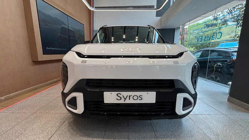 Kia Syros