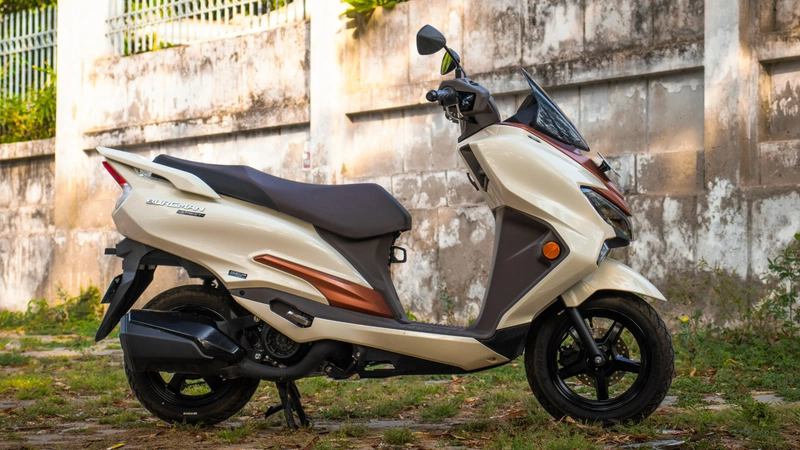 Suzuki Burgman Street