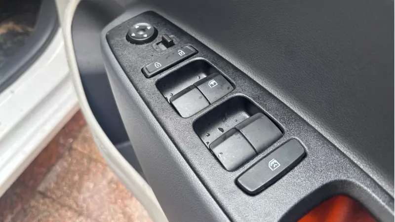 Hyundai Aura