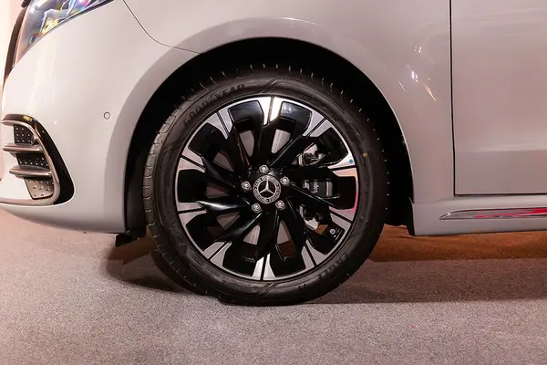 It has a massive 3.4-metre wheelbase to maximise interior space.