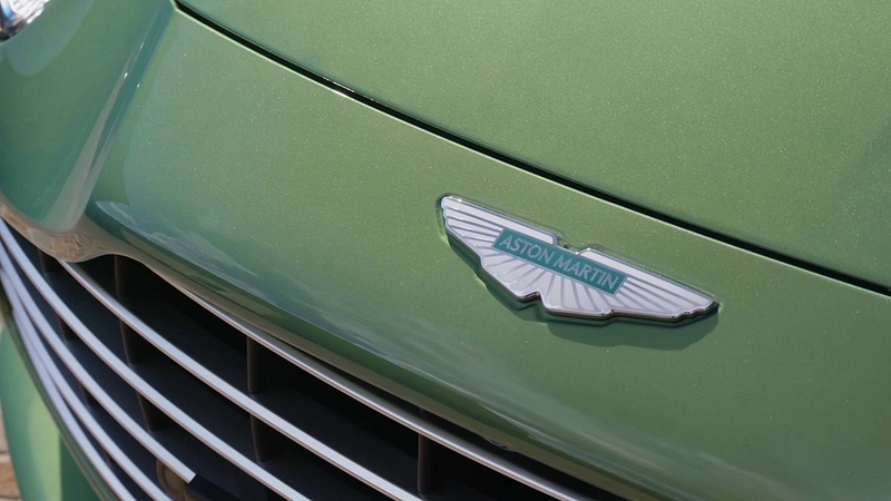 Aston Martin DB12