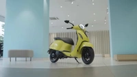 Bajaj Chetak 2903