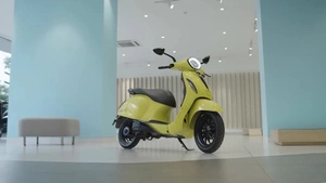 Bajaj Chetak 2903