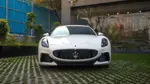 Maserati GranTurismo secondary view 2