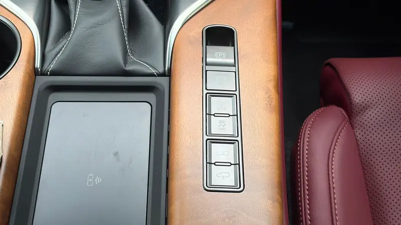 centre console with automatic transmission selector and controls