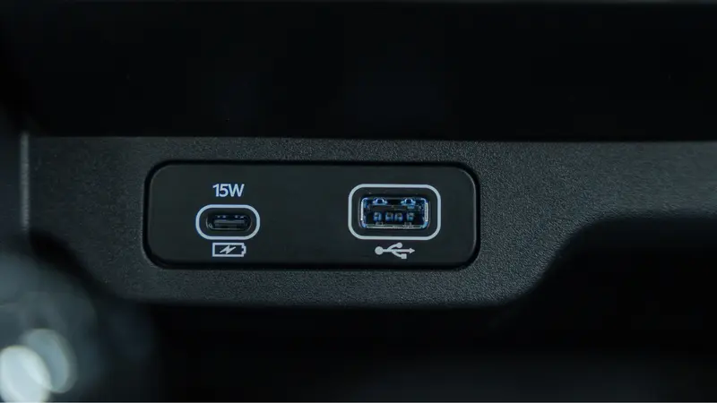 USB Charging Port (Front)