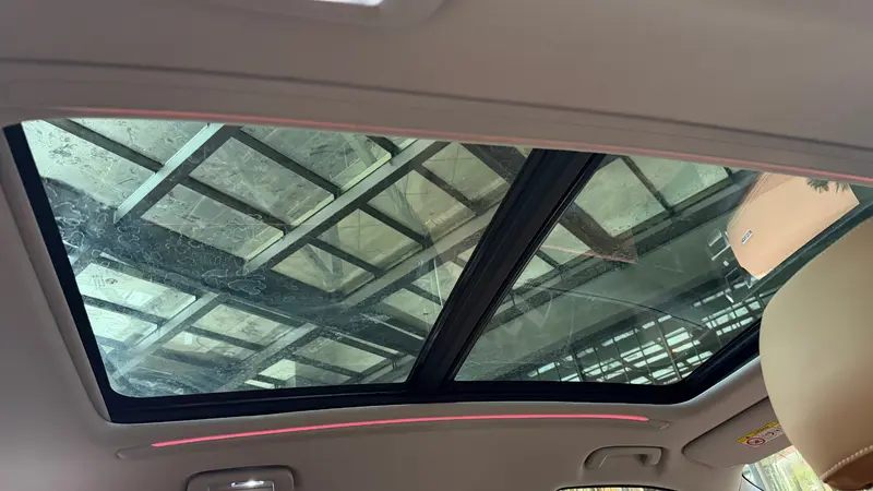 Sunroof (Inside View)