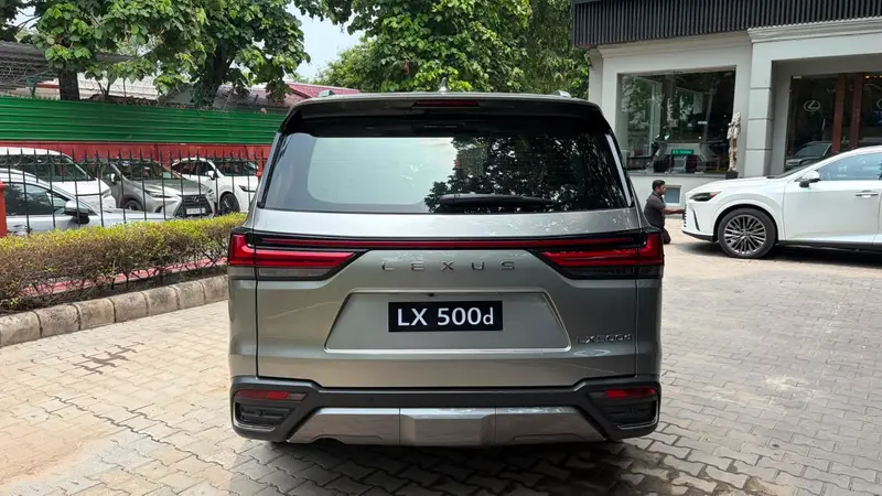 rear view with full-width LED tail lamps