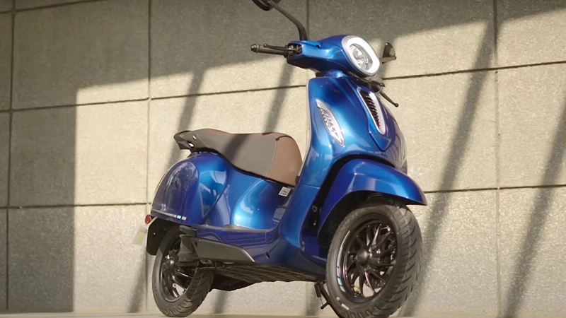 Bajaj Chetak 3501