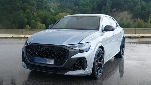 Audi RS Q8 Image
