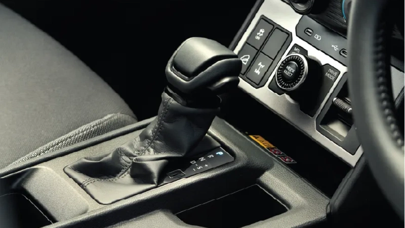 Toyota Hilux automatic gear shifter