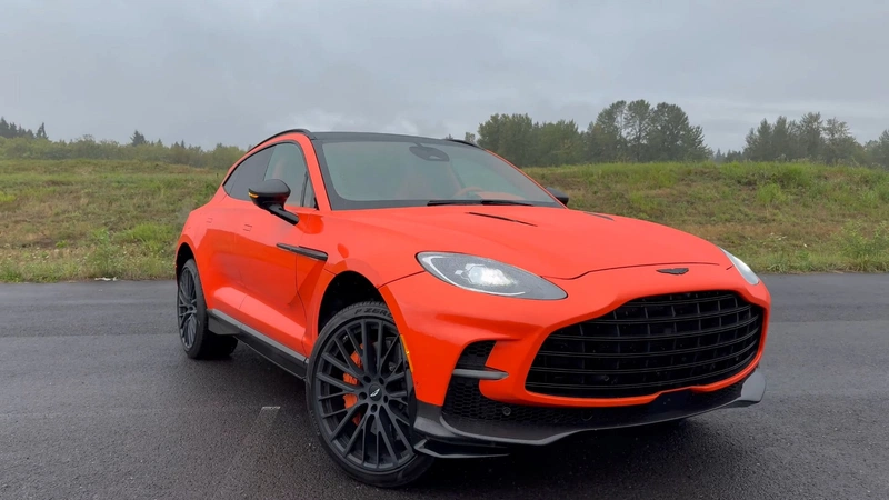 Aston Martin DBX
