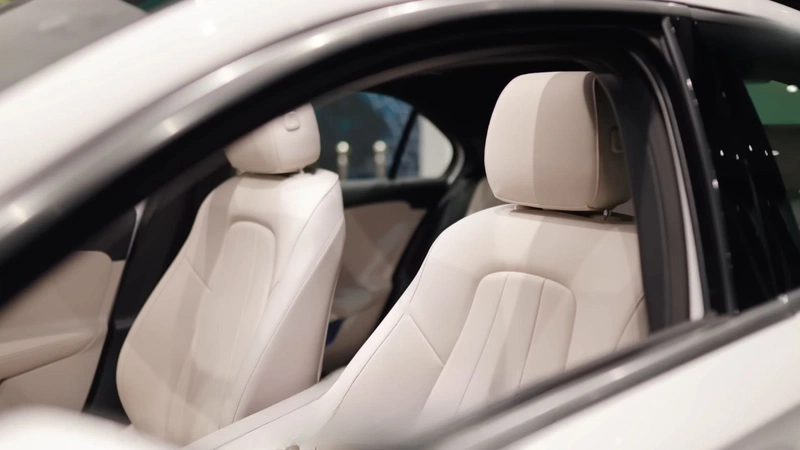 Mercedes-Benz A-Class Limousine