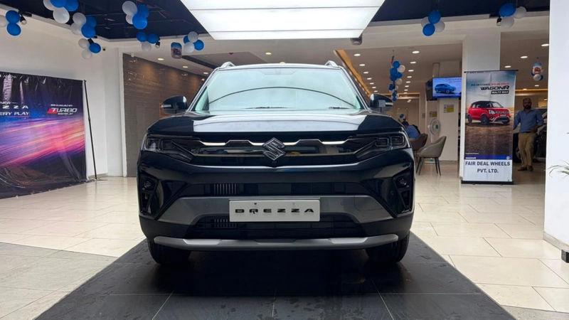 Maruti Suzuki Brezza Front view